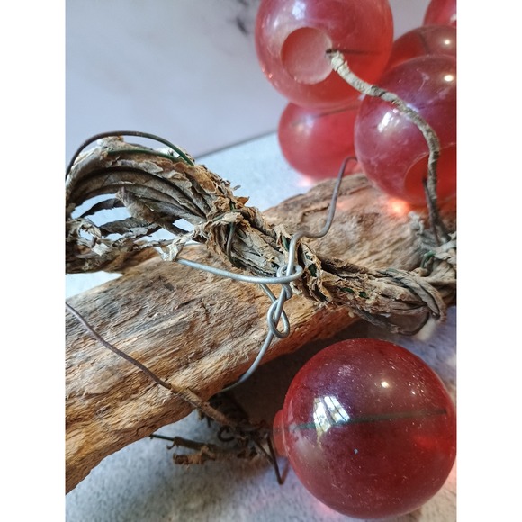 Vintage MCM Magenta Pink‎ Large Lucite Grape Cluster On Drift Wood Fragile State - Picture 6 of 8
